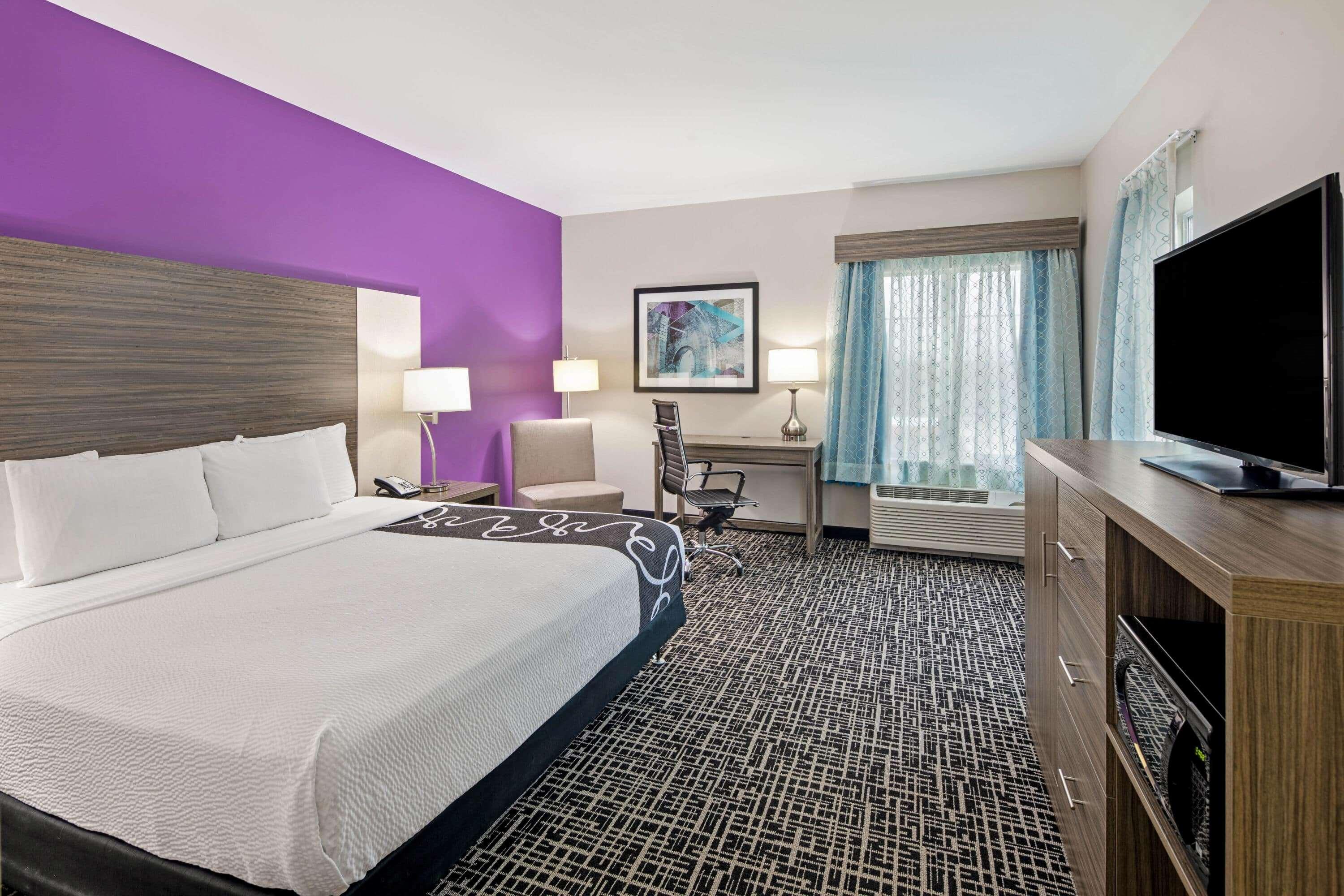 La Quinta By Wyndham Forsyth Hotel Ngoại thất bức ảnh