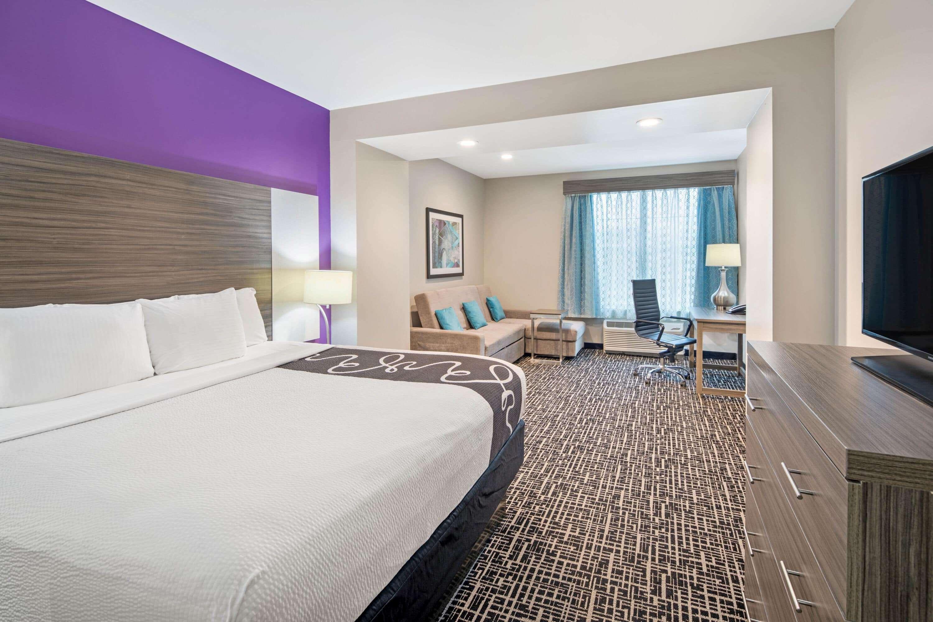 La Quinta By Wyndham Forsyth Hotel Ngoại thất bức ảnh