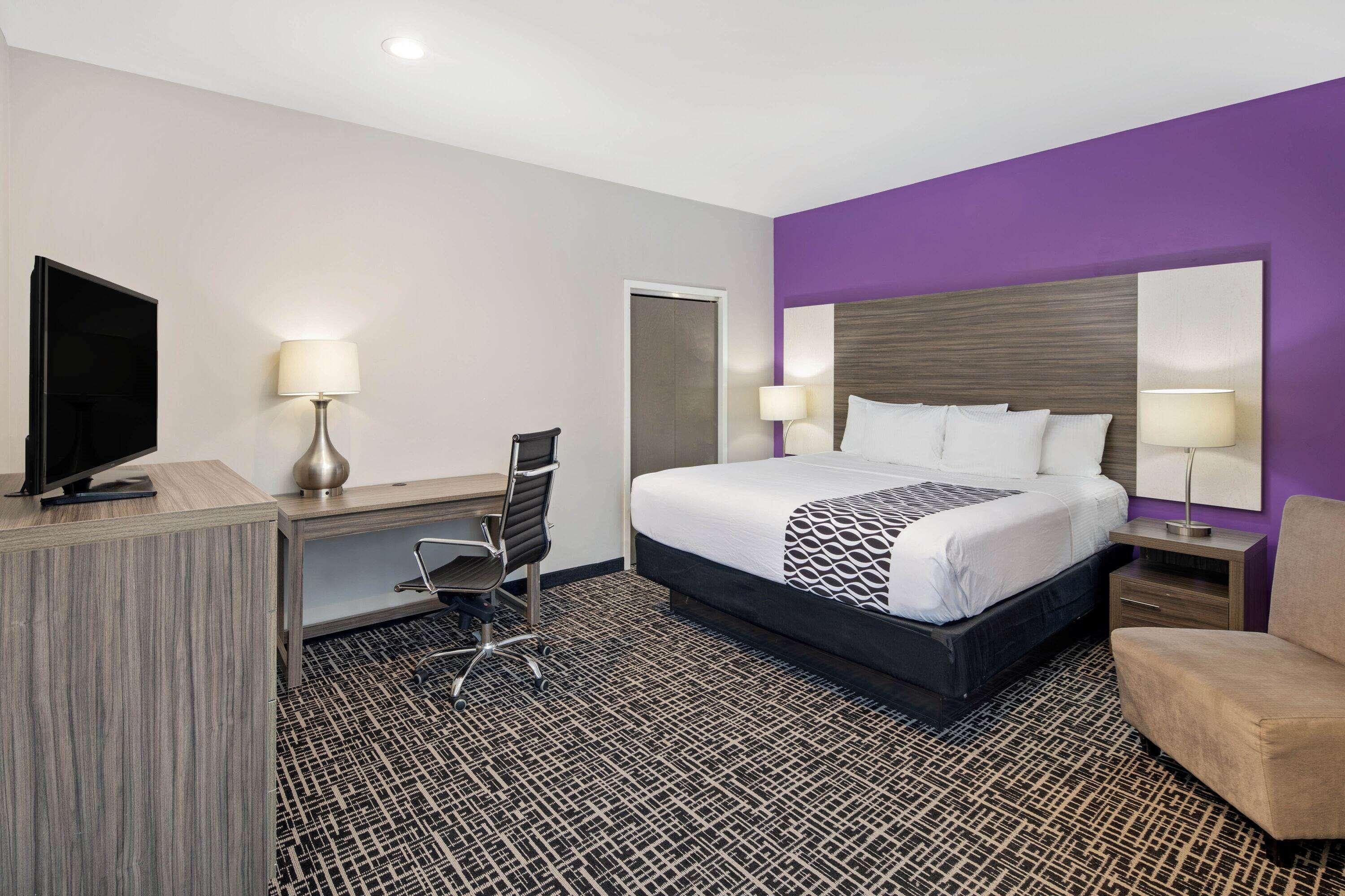 La Quinta By Wyndham Forsyth Hotel Ngoại thất bức ảnh